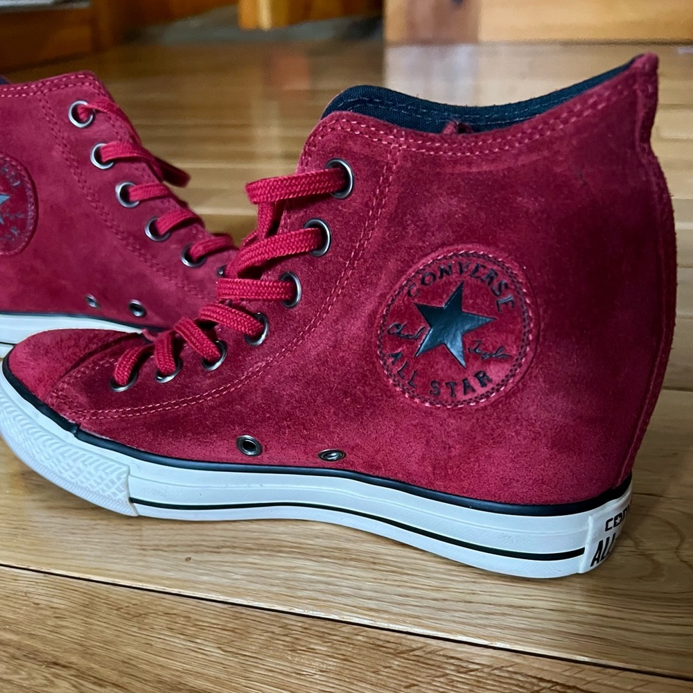 Converse Chuck Taylor All Star Hidden Wedge Sneaker - Size 8